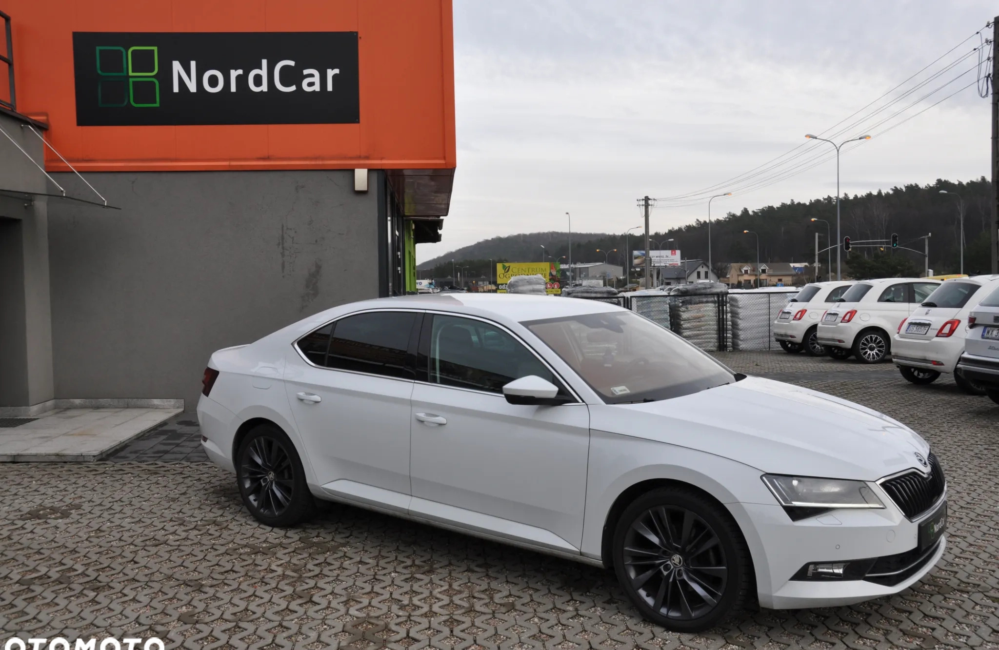 Skoda Superb cena 88000 przebieg: 65410, rok produkcji 2019 z Głogów małe 301